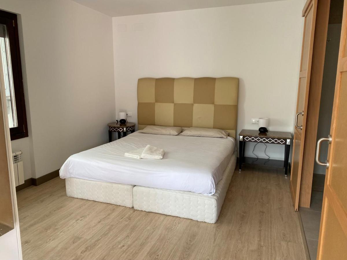 Apartamento Acogedor Sant Joan de les Abadesses Luaran gambar