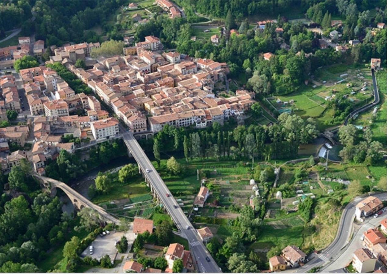 Apartamento Acogedor Sant Joan de les Abadesses Luaran gambar